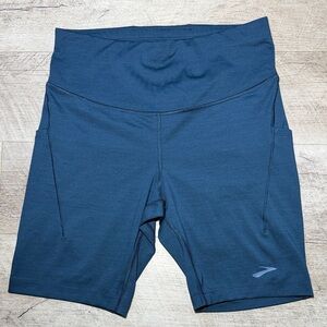 Brooks Women's Teal Bike Shorts size M